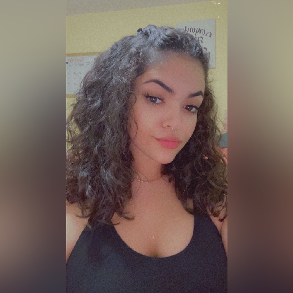 Meet your Posher, Cristina